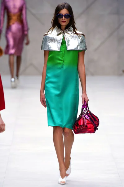 Look 8
